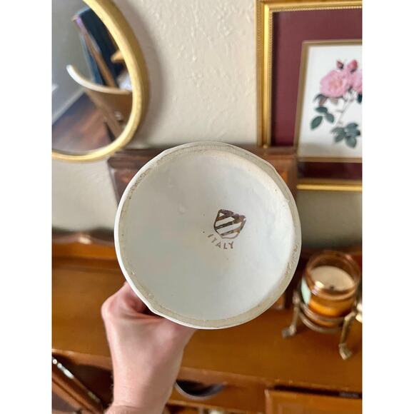 Vintage Rococo Style Italian Vase with Windmill Scene and Gold Trim - Picture 5 of 6